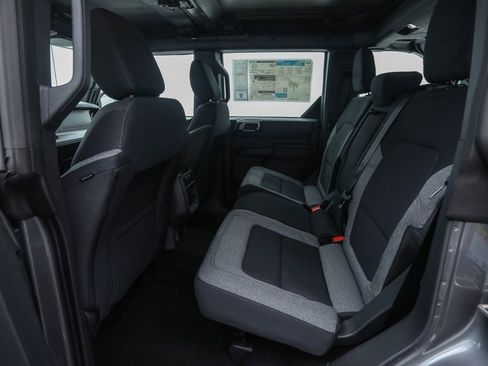 New 2025 Ford Bronco 4-Door image 18