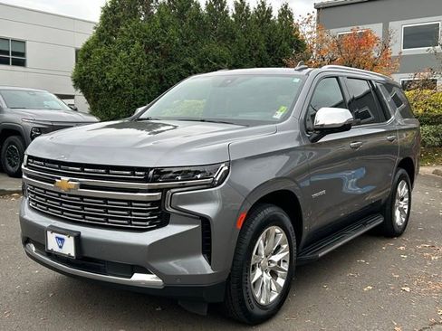 Used 2021 Chevrolet Tahoe Premier w/ Premium Package image 3