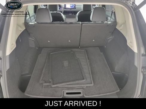Used 2026 Nissan Rogue SL AWD/4WD image 16