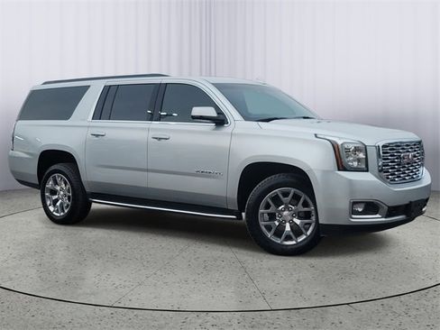 Used 2020 GMC Yukon XL SLT w/ Open Road Package image 1