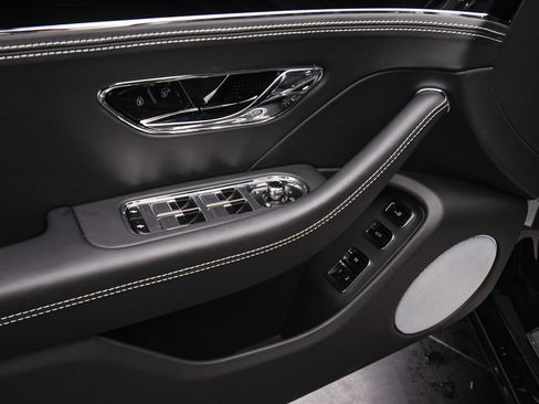 New 2026 Bentley Flying Spur Plug-In Hybrid AWD/4WD image 42