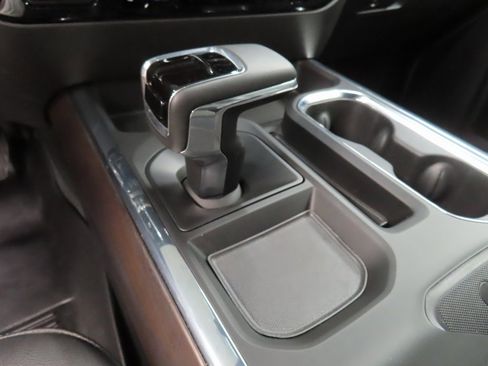 Used 2024 GMC Sierra 1500 SLT w/ SLT Convenience Package image 57