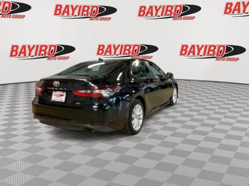 Used 2022 Toyota Camry LE FWD image 8