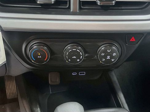 Used 2025 Chevrolet Trax LS w/ Driver Confidence Package FWD image 16