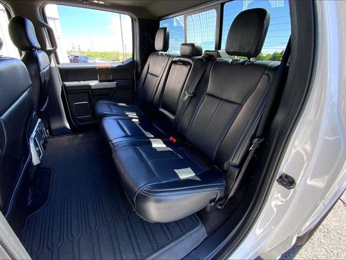 Used 2020 Ford F150 Lariat w/ Equipment Group 502A Luxury AWD/4WD image 25