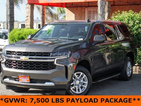 Used 2021 Chevrolet Suburban LS w/ Driver Alert Package image 4