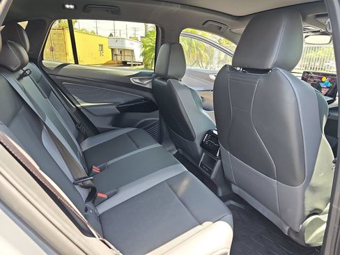 Certified 2023 Volkswagen ID.4 S RWD image 14