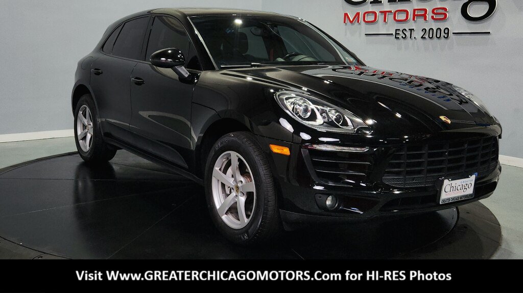 Used 2018 Porsche Macan AWD/4WD image 2
