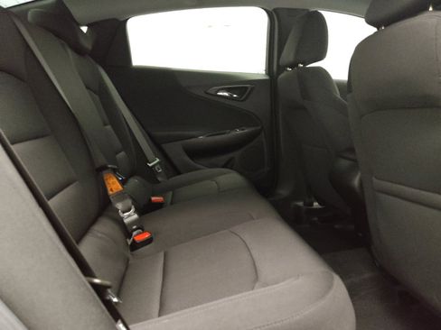 Used 2025 Chevrolet Malibu LS FWD image 19