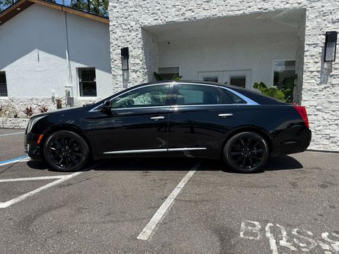 Used 2014 Cadillac XTS Premium FWD image 2