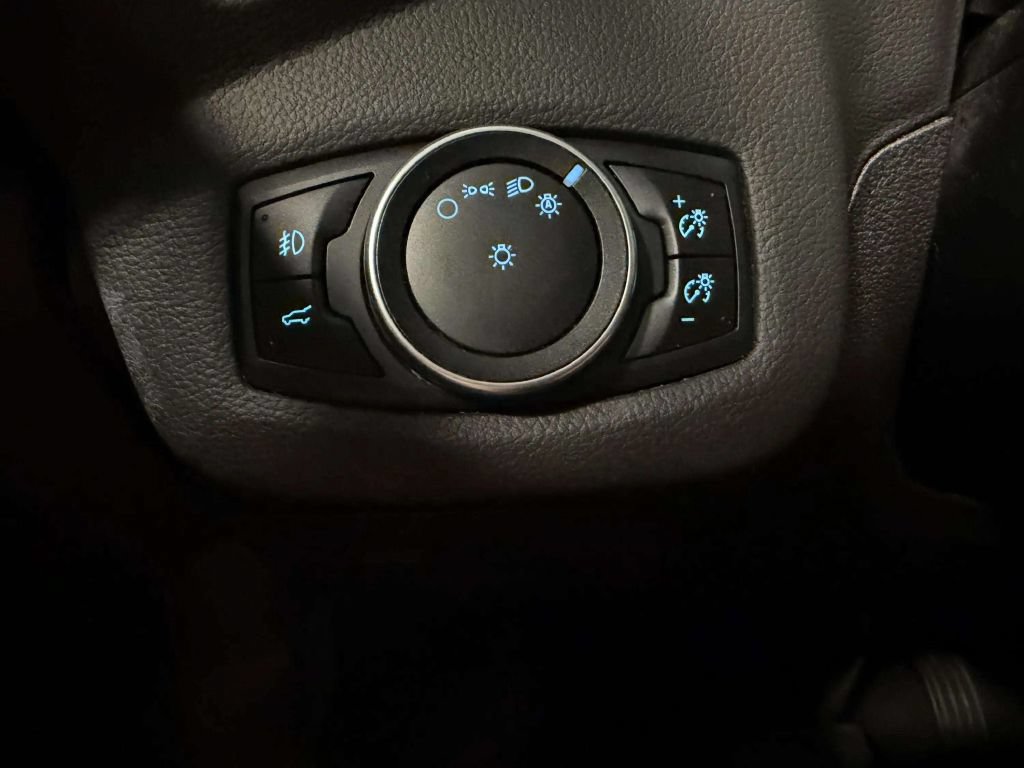 Used 2017 Ford Escape SE w/ SE Leather Comfort Package FWD image 42
