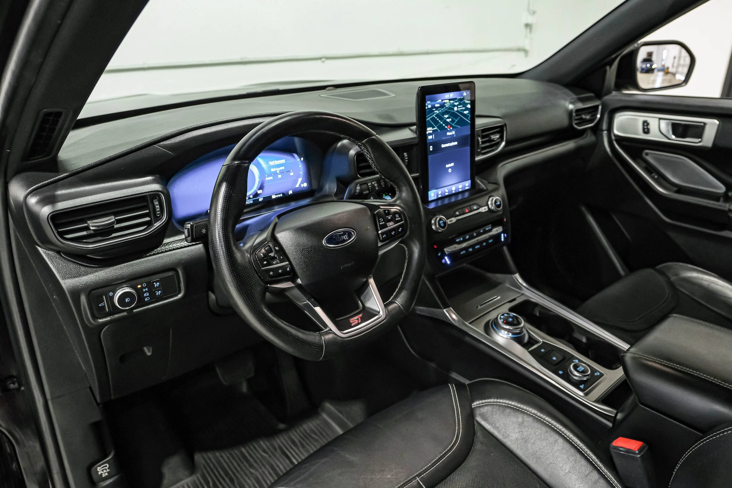 Used 2020 Ford Explorer ST w/ ST Street Pack AWD/4WD image 13
