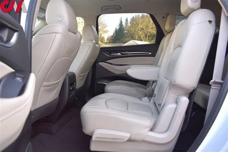 Used 2018 Buick Enclave Essence AWD/4WD image 20