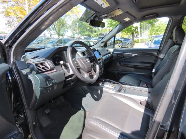 Certified 2023 Honda Passport EX-L image 2