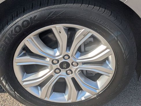 Used 2024 Ford Edge Titanium image 14