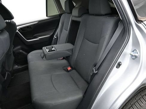 Used 2019 Toyota RAV4 LE w/ Carpet Mat Package FWD image 26