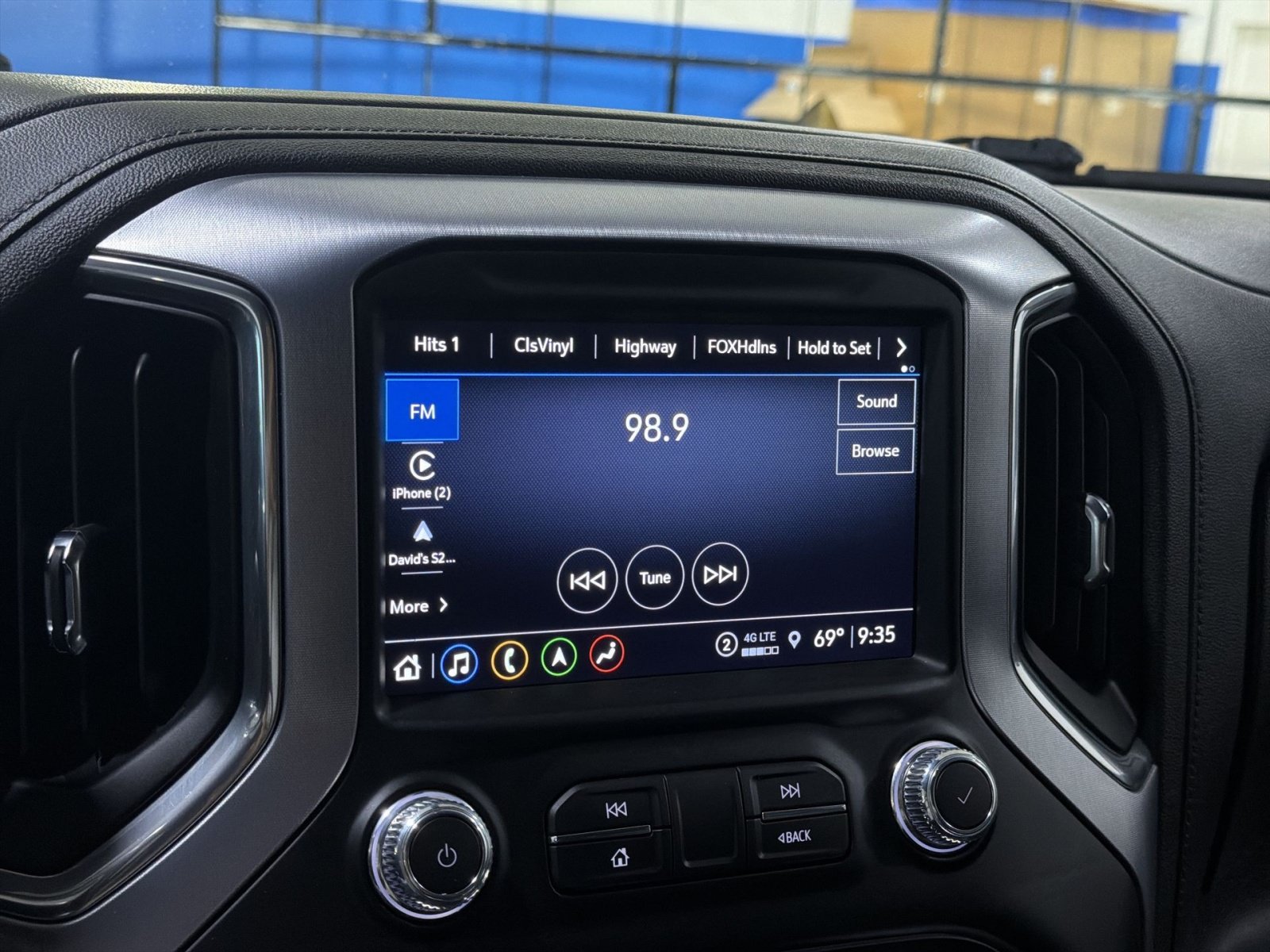 Used 2023 GMC Sierra 3500 SLT w/ SLT Premium Package AWD/4WD image 30