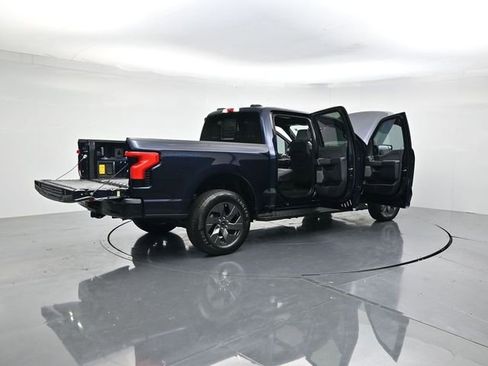 Used 2024 Ford F150 Lightning Lariat image 44
