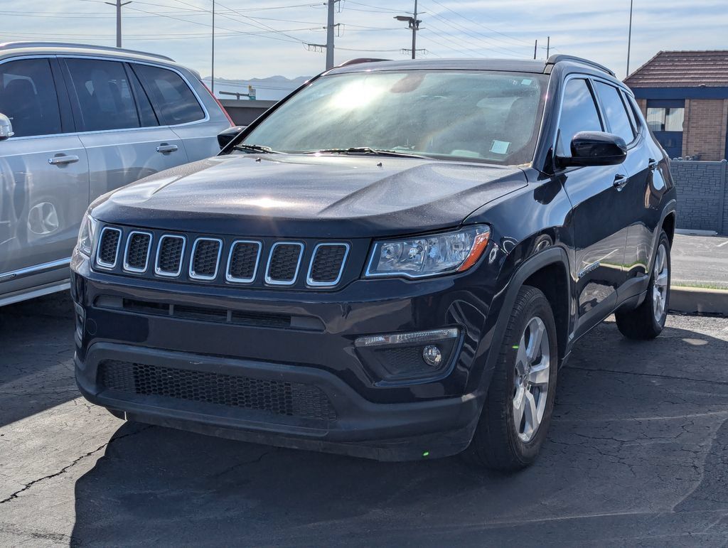 Used 2021 Jeep Compass Latitude w/ Sun and Sound Group FWD image 4