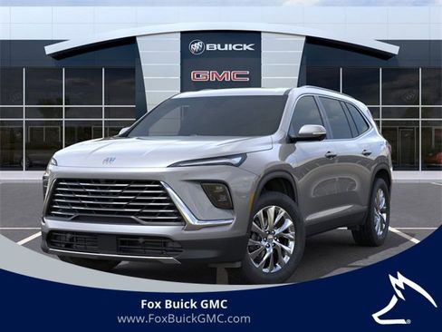 Used 2026 Buick Enclave Preferred w/ Power Package image 6