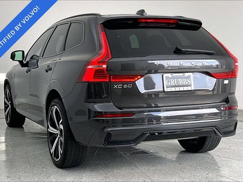 Certified 2023 Volvo XC60 T8 Ultimate w/ Climate Package AWD/4WD image 14