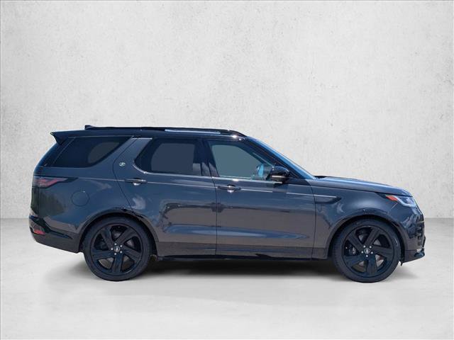 Used 2024 Land Rover Discovery Metropolitan Edition AWD/4WD image 4