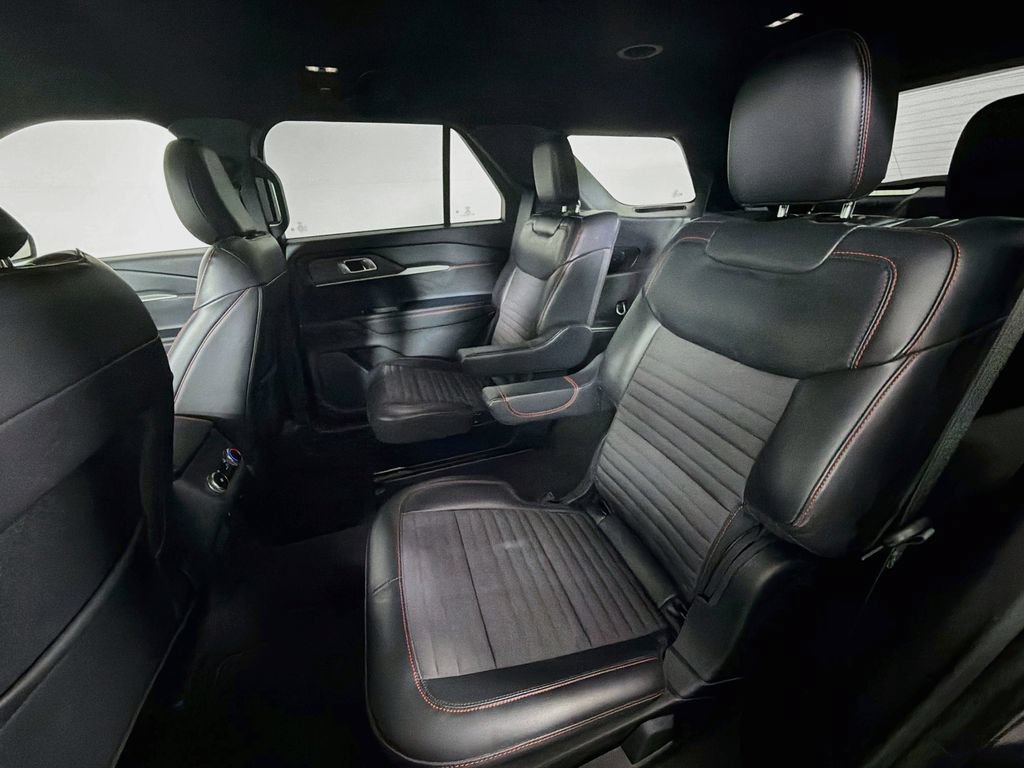Used 2026 Ford Explorer ST-Line AWD/4WD image 18