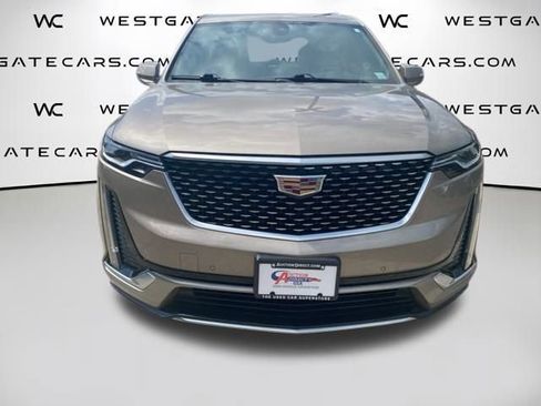 Used 2022 Cadillac XT6 Premium Luxury image 19