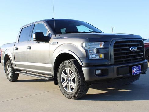 Used 2015 Ford F150 XLT w/ Equipment Group 301A Mid image 3