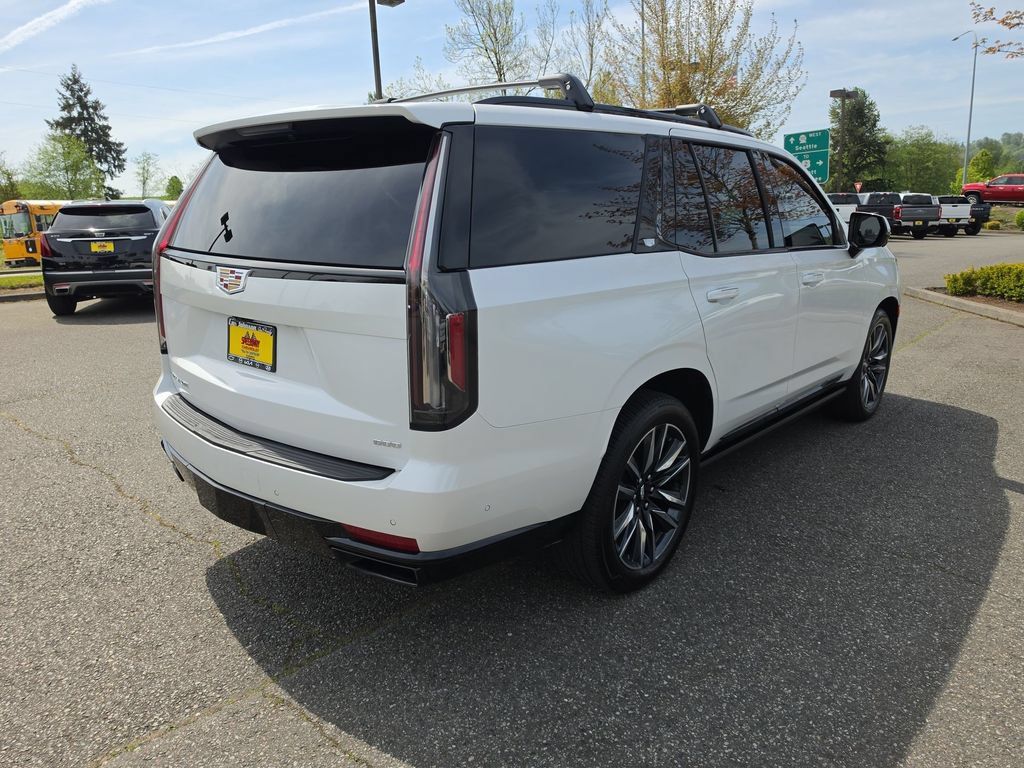 Certified 2024 Cadillac Escalade Sport Platinum w/ Heavy-Duty Trailer Package AWD/4WD image 6