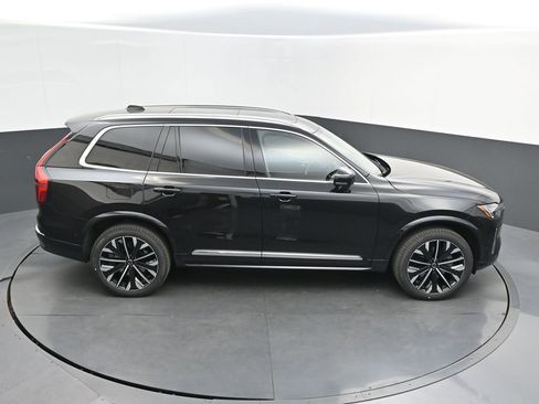 New 2026 Volvo XC90 B5 Plus AWD/4WD image 27