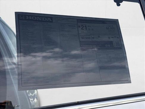 New 2025 Honda Pilot Touring image 18