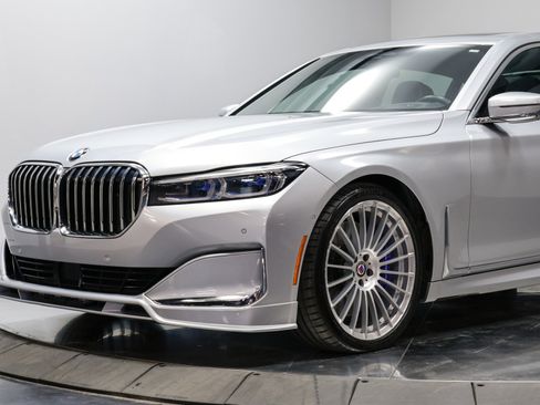 Used 2020 BMW ALPINA B7 xDrive w/ Luxury Rear Seating Package image 3