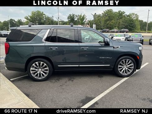 Used 2021 GMC Yukon Denali w/ Denali Ultimate Package AWD/4WD image 8