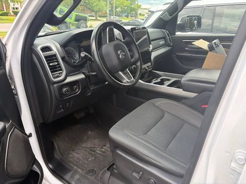 Used 2021 RAM 1500 Big Horn AWD/4WD image 3