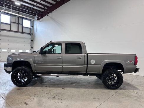 Used 2007 Chevrolet Silverado 2500 LT w/ Heavy-Duty Power Package image 10