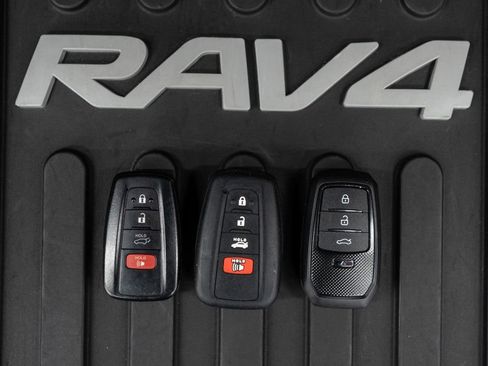 Used 2021 Toyota RAV4 Limited AWD/4WD image 49