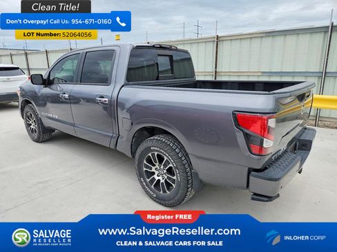 Used 2020 Nissan Titan SV w/ SV Convenience Package RWD image 3