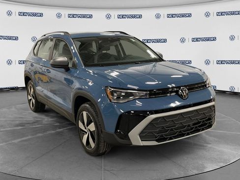 Used 2026 Volkswagen Taos S AWD/4WD image 7