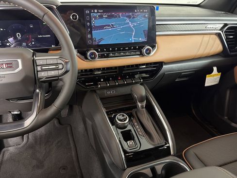 New 2026 GMC Canyon AT4 w/ AT4 Premium Package image 28