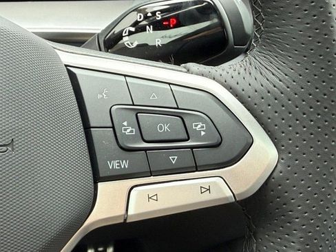 New 2026 Volkswagen Tiguan SE R-Line AWD/4WD image 11