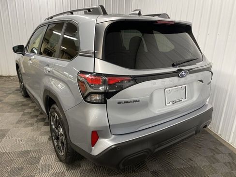 Certified 2025 Subaru Forester Limited image 5