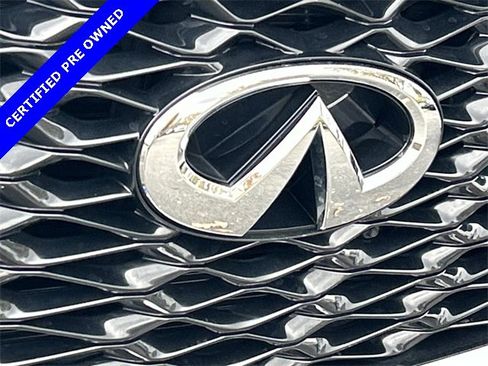 Certified 2025 INFINITI QX60 Luxe image 9
