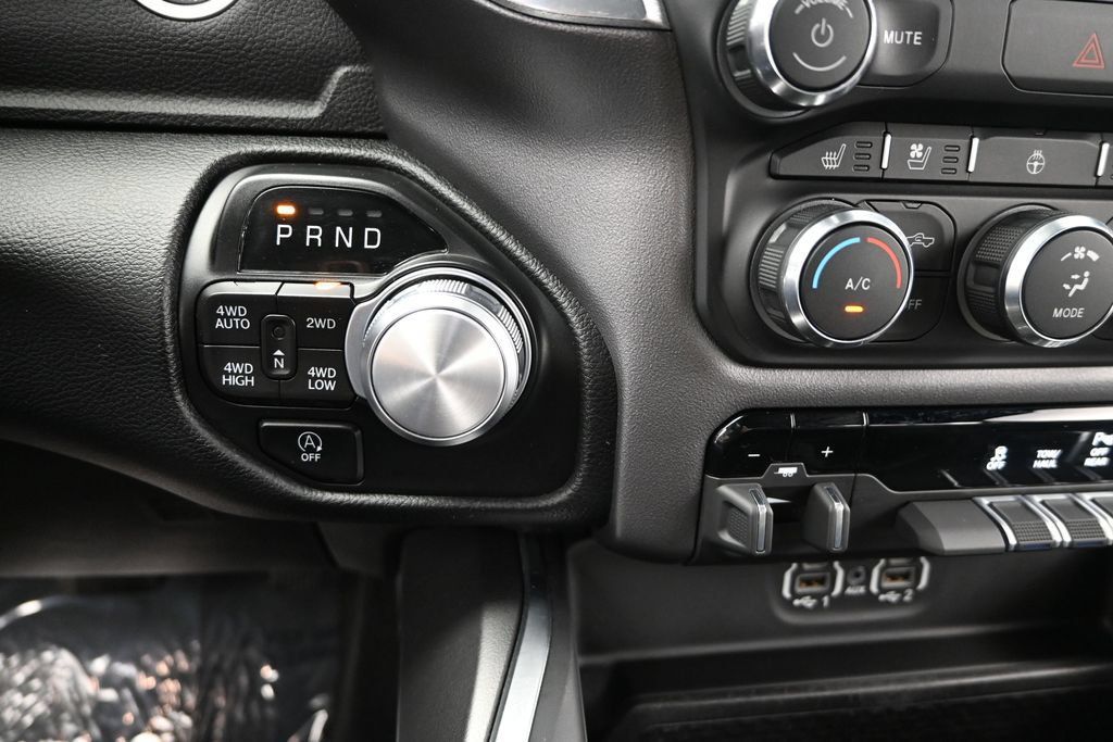 Used 2022 RAM 1500 Laramie w/ Sport Appearance Package AWD/4WD image 13