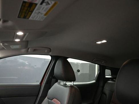 New 2026 Nissan Kicks SR image 23