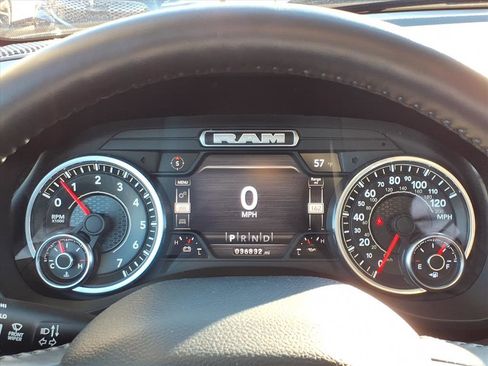 Used 2022 RAM 1500 Laramie image 30