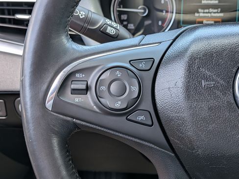 Used 2018 Buick Enclave Premium FWD image 25