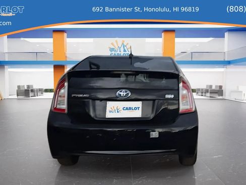 Used 2015 Toyota Prius Three FWD image 11