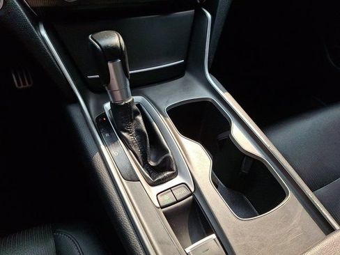 Used 2019 Honda Accord Sport image 18