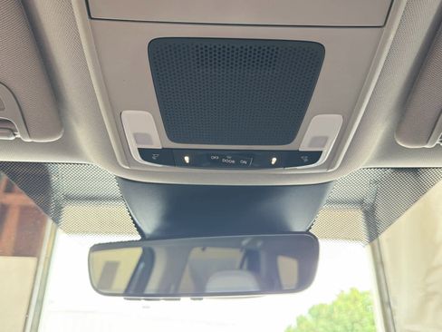Used 2025 Honda Pilot EX-L image 47